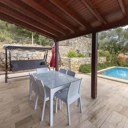 Refreshing Near Milas-bodrum Airport Willa