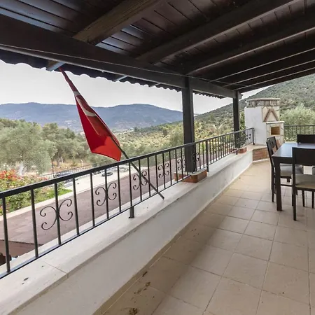 Refreshing Near Milas-bodrum Airport 빌라